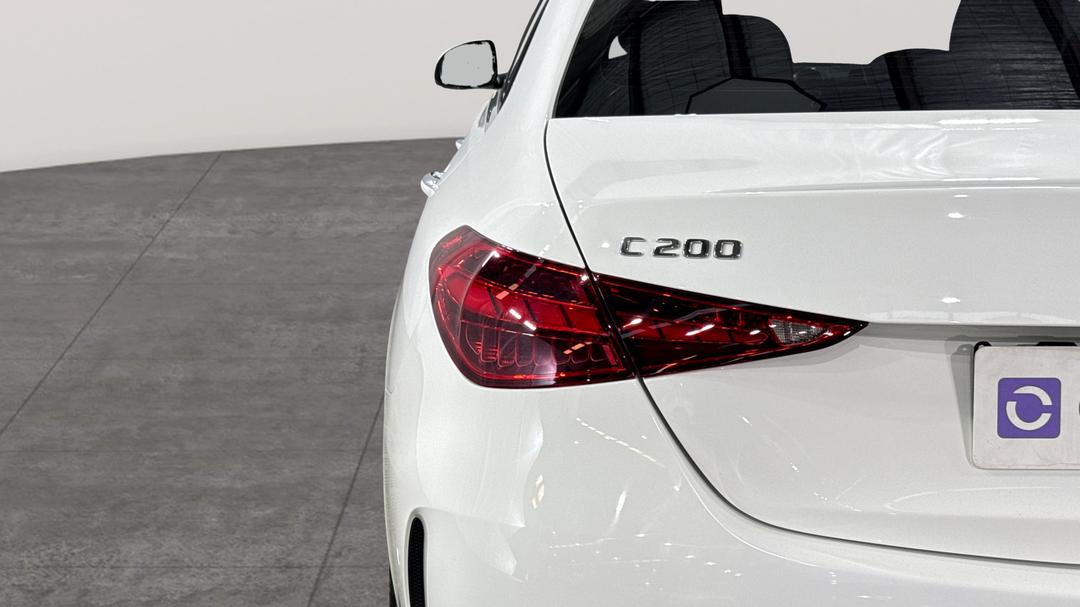 2022 Mercedes-benz C200 Mhev, Automatic, 21105 km, Badge (Boot Left Side)