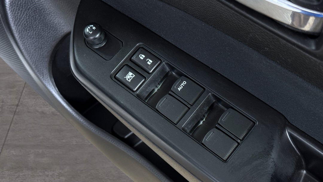 2015 Suzuki Swift Gl, Automatic, 94062 km, Drivers Side Door Panel Controls