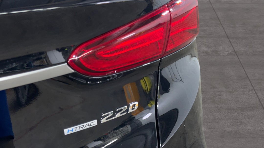 2020 Hyundai Santa Fe Highlander Crdi Blk-bge (AWD), Automatic, 35861 km, Badge (Boot Right Side)