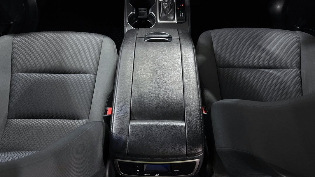 2019 Toyota Kluger Gx (4x2), Automatic, 105039 km, Center Console