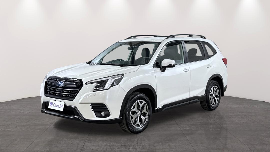 2024 Subaru Forester 2.5i (AWD), Automatic, 50647 km, Left Front Diagonal (45- Degree) View