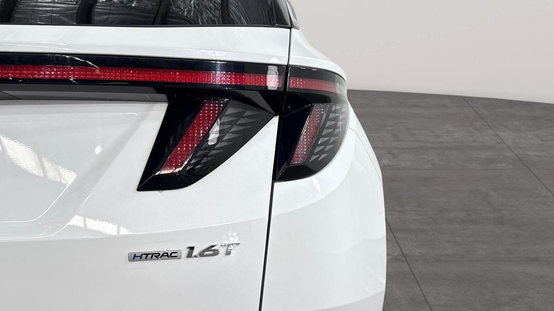 2023 Hyundai Tucson Highlander N Line (AWD), Automatic, 25244 km, Badge (Boot Right Side)