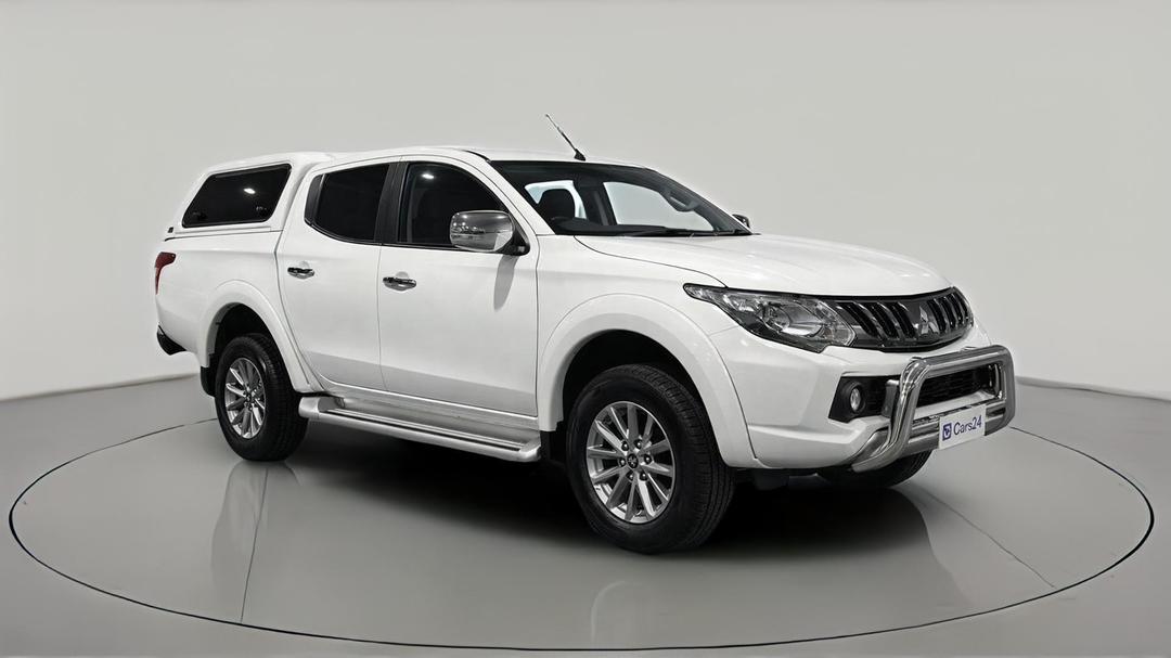 2018 Mitsubishi Triton Gls (4x4), Automatic, 160905 km, Right Front Diagonal (45- Degree) View