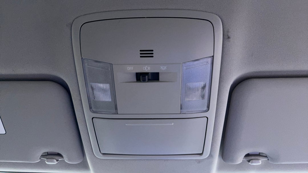 On-Roof Controls/Sunglass holder