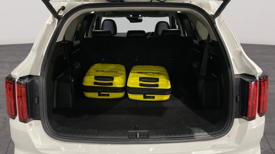 2020 Kia Sorento Gt-line 7 Seat, Automatic, 127497 km, Boot Inside View with Luggage
