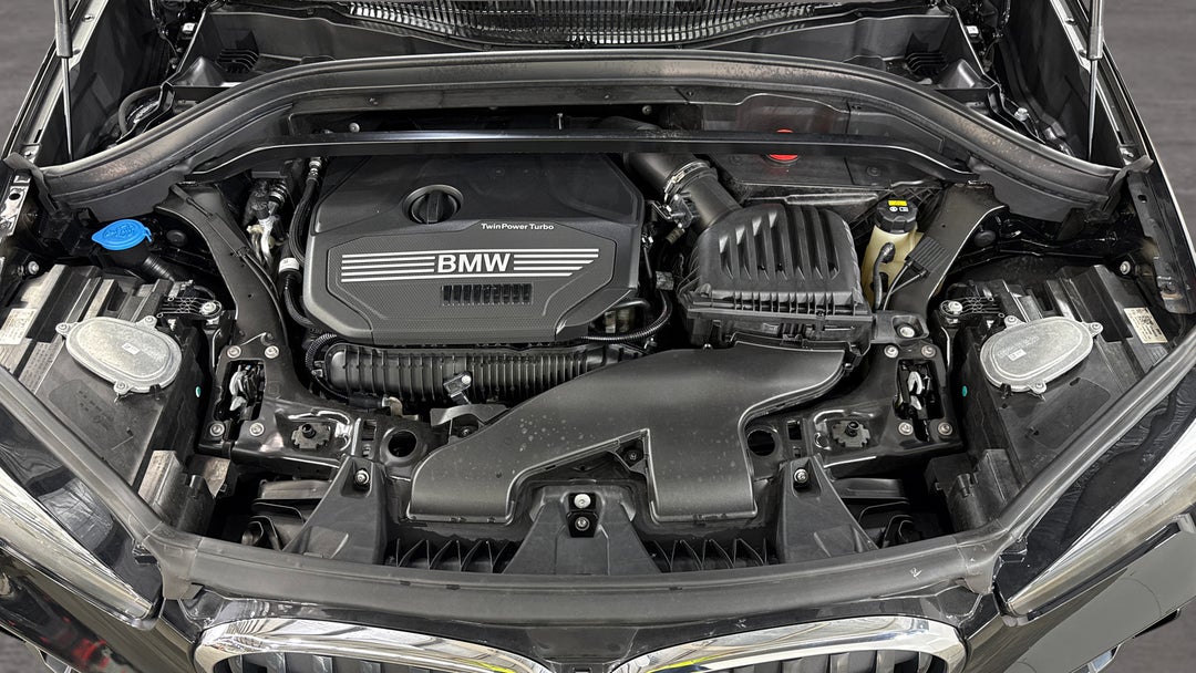 2022 BMW X1 sDrive 20i, Automatic, 38397 km, Open Bonnet (Engine)