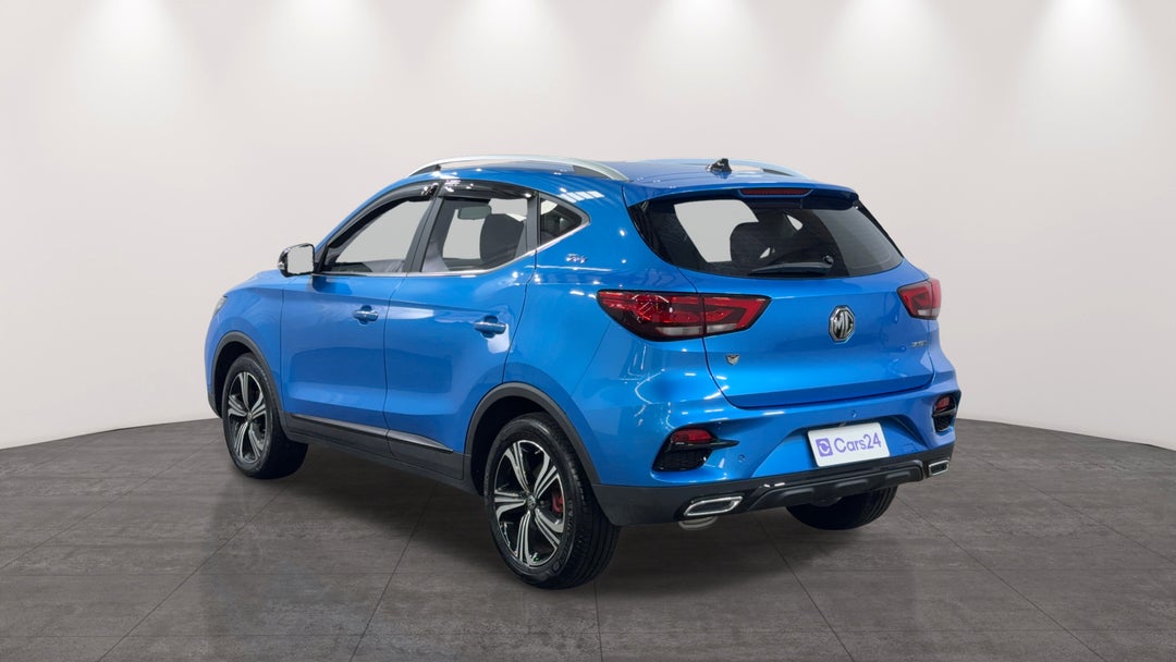 Left Back Diagonal (45- Degree) View