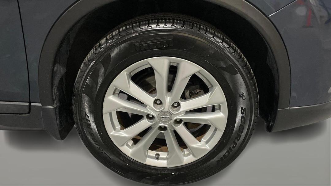 2016 Nissan X-trail St (4x4), Automatic, 111645 km, Right Front Wheel