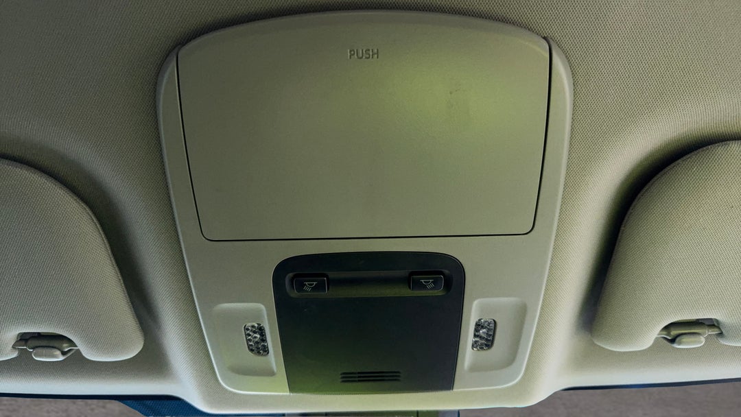 On-Roof Controls/Sunglass holder