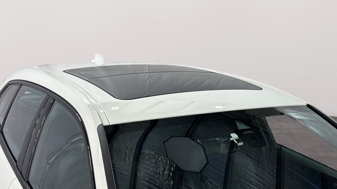 2023 BMW 1 18i M Sport, Automatic, 22449 km, Roof/Sunroof View