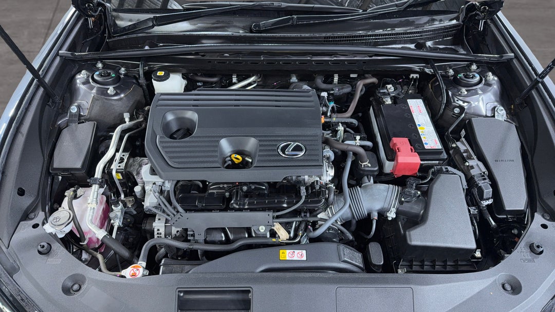 2023 Lexus Es250 Luxury, Automatic, 22652 km, Open Bonnet (Engine)