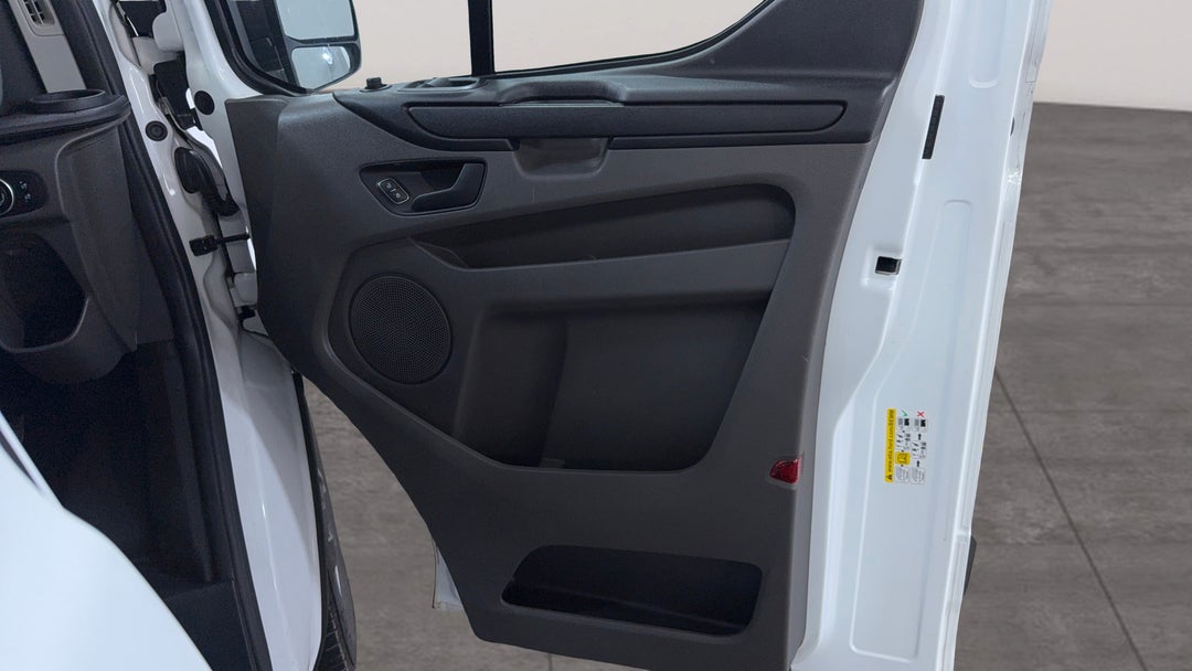 2020 Ford Transit Custom 340s (swb), Automatic, 100319 km, Speaker View