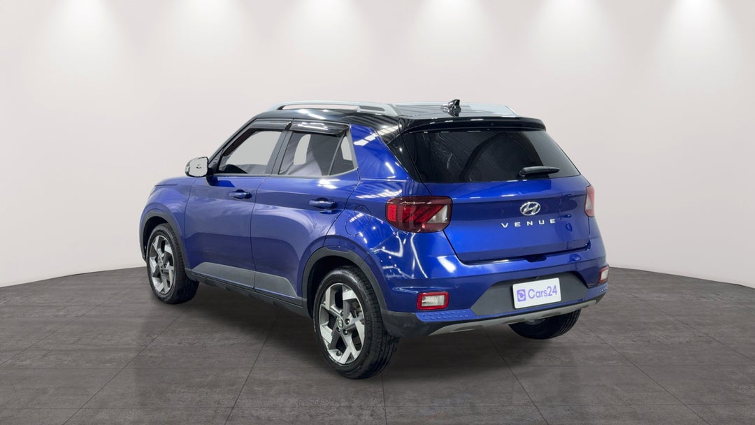 Left Back Diagonal (45- Degree) View