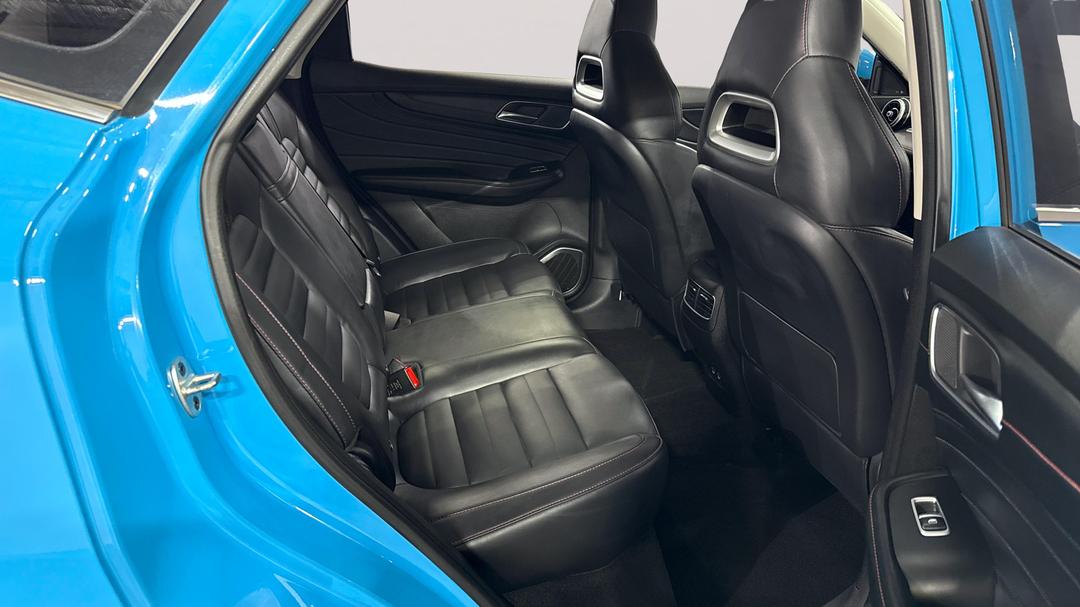 2022 MG HS Essence, Automatic, 78710 km, Right Side Rear Door Cabin View