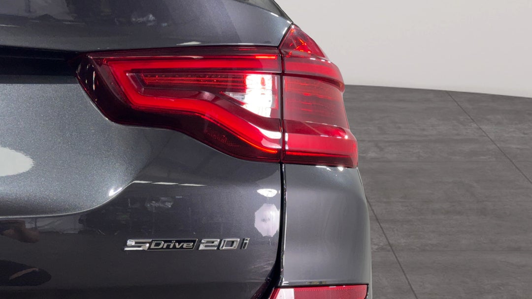 Badge (Boot Right Side)