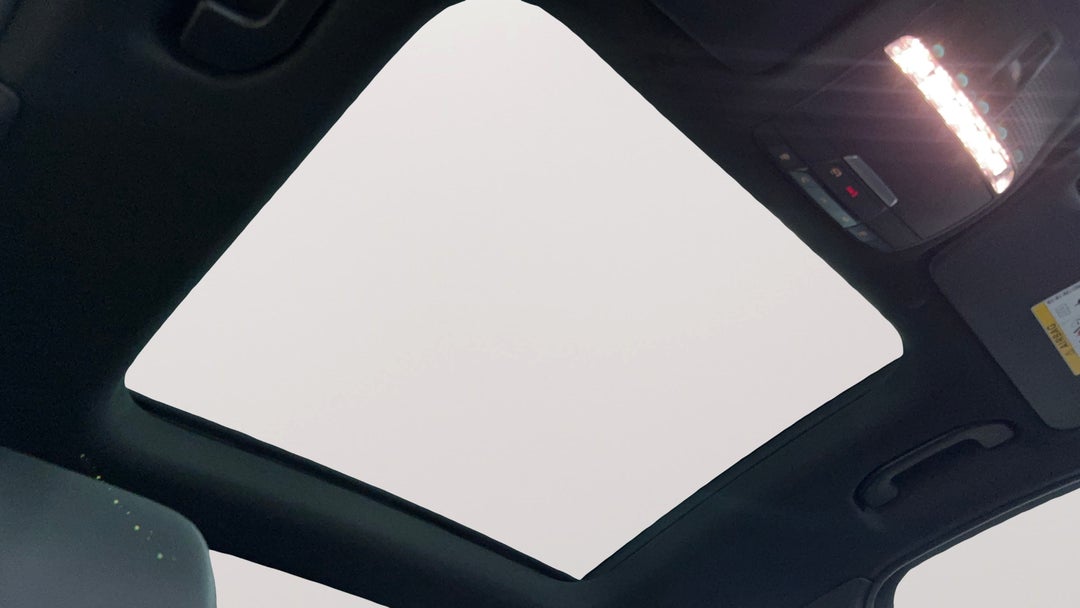 Interior Sunroof/Moonroof