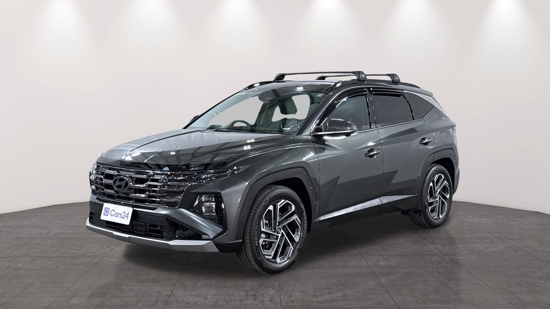 2025 Hyundai Tucson Premium Hybrid (AWD), Automatic, 2546 km, Left Front Diagonal (45- Degree) View