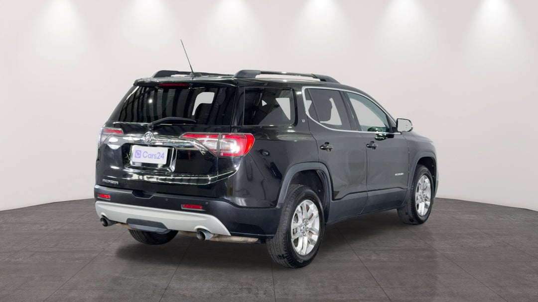 Right Back Diagonal (45- Degree) View