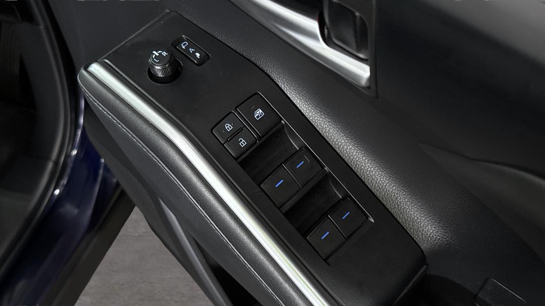 2022 Toyota Kluger Gxl Hybrid AWD, Automatic, 55788 km, Drivers Side Door Panel Controls