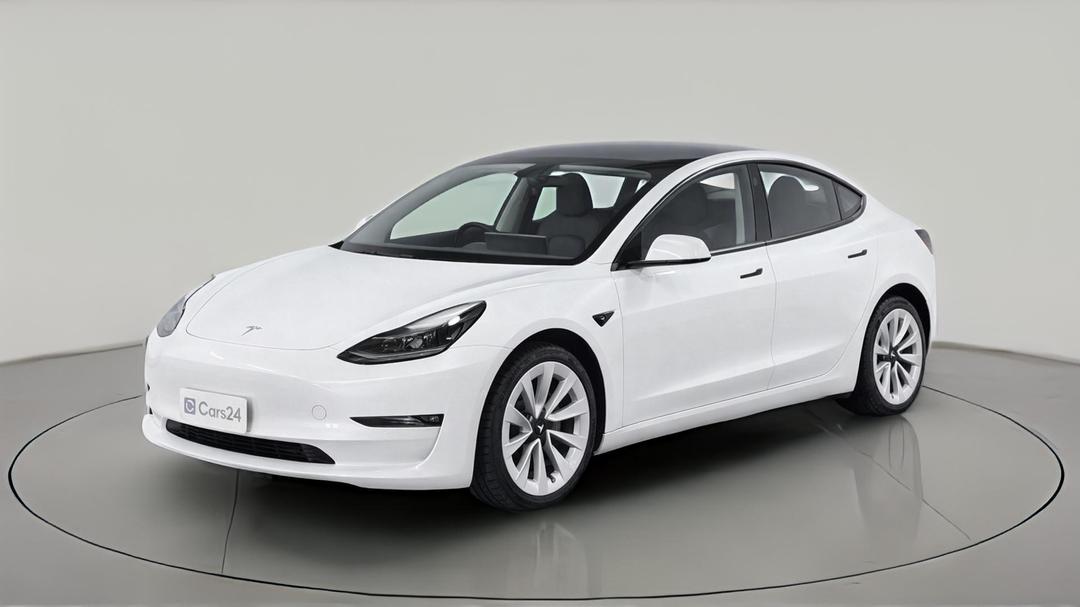 2022 Tesla Model 3 Long Range, Automatic, 23235 km, Left Front Diagonal (45- Degree) View