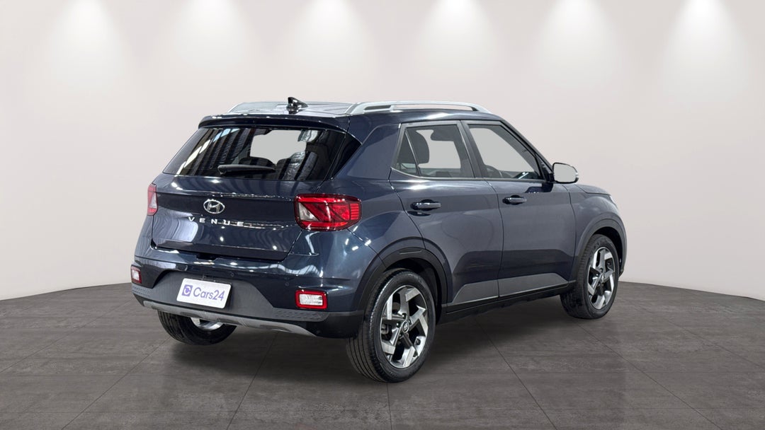 2021 Hyundai Venue Active, Automatic, 57458 km, Right Back Diagonal (45- Degree) View