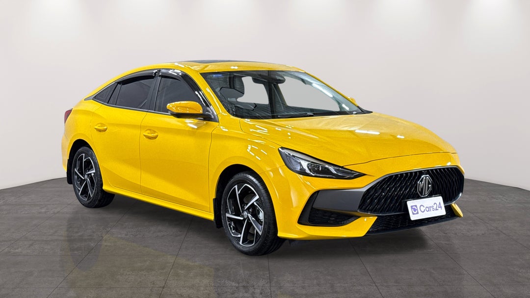 2024 MG Mg5 Essence, Automatic, 8742 km, Right Front Diagonal (45- Degree) View