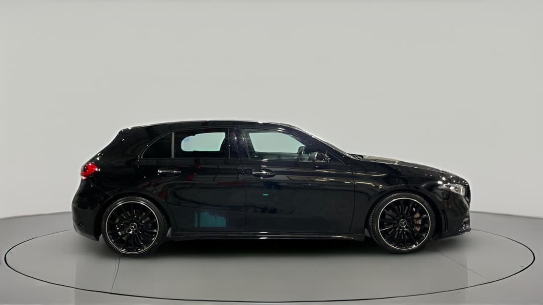 2022 Mercedes-amg A35 4matic, Automatic, 55418 km, Right Side View