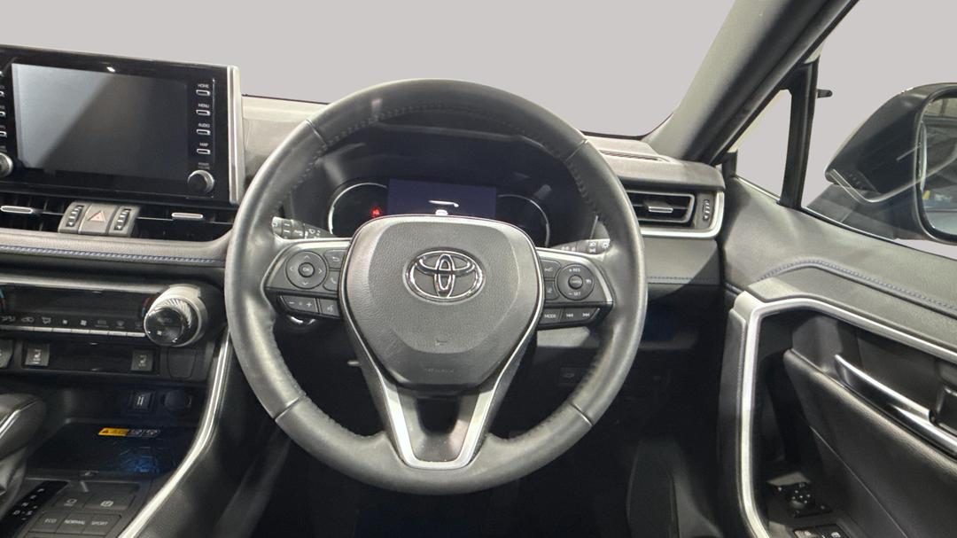 2022 Toyota RAV4 Xse (2WD) Hybrid, Automatic, 35441 km, Steering Wheel Close-up