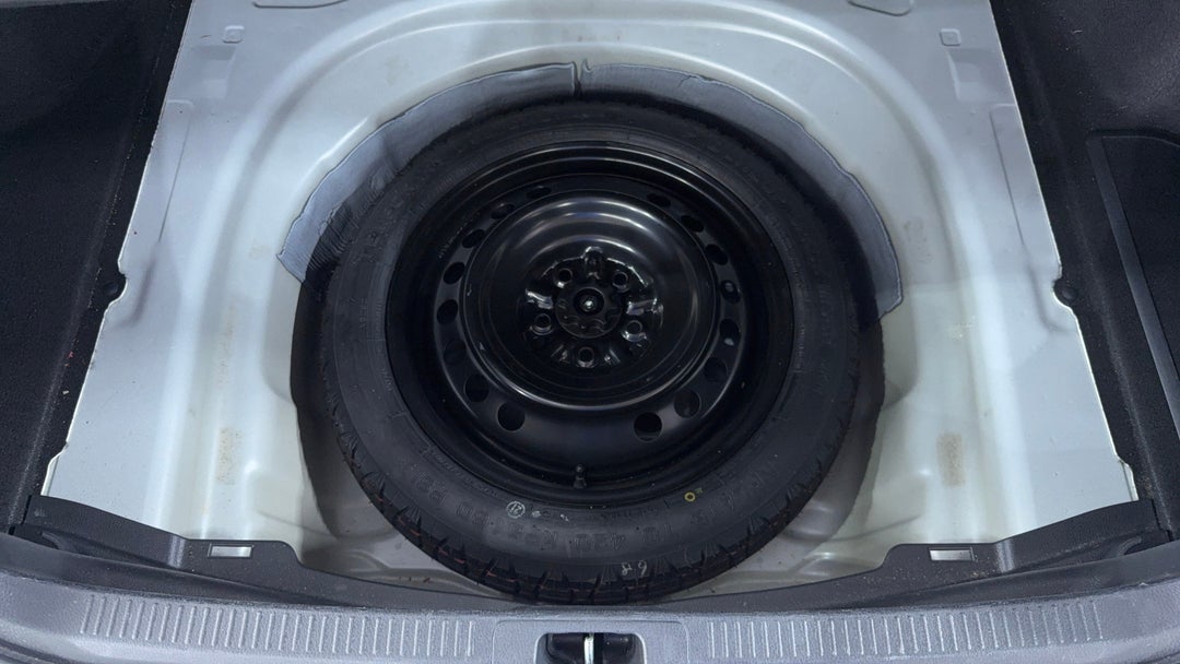 2019 Toyota Camry Ascent Hybrid, Automatic, 141793 km, Spare Wheel