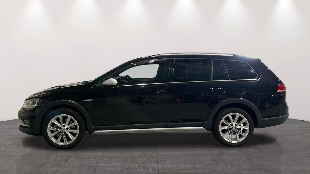 2018 Volkswagen Golf Alltrack 132 Tsi, Automatic, 64731 km, Left Side View