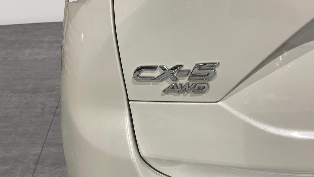 2017 Mazda CX-5 Maxx Sport (4x4), Automatic, 122567 km, Badge (Boot Left Side)