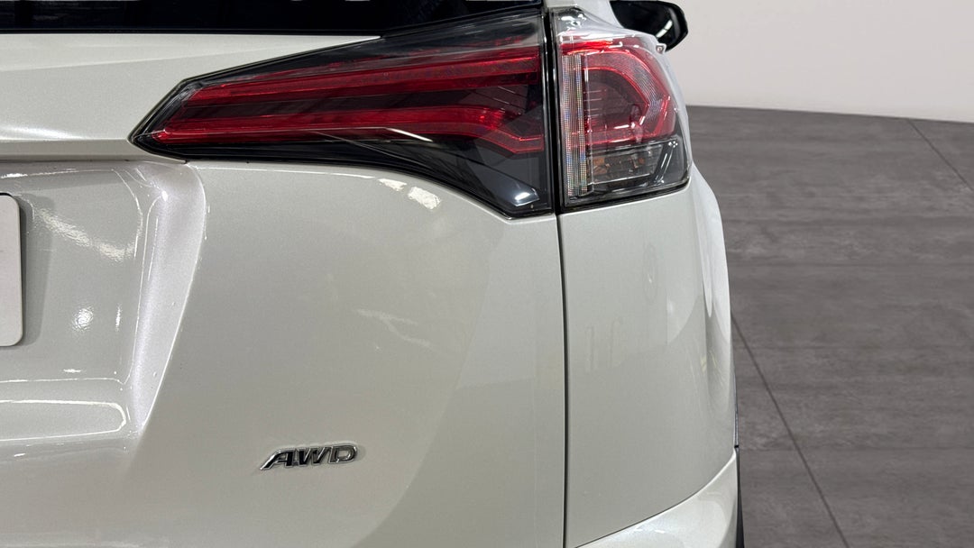 2018 Toyota RAV4 Gxl (4x4), Automatic, 108551 km, Badge (Boot Right Side)