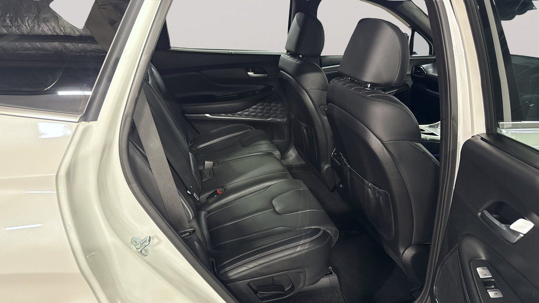 2023 Hyundai Santa Fe Highlander Crdi (AWD), Automatic, 38268 km, Right Side Rear Door Cabin View
