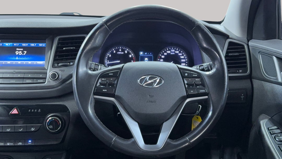 2015 Hyundai Tucson Active X (fwd), Automatic, 133835 km, Steering Wheel Close-up