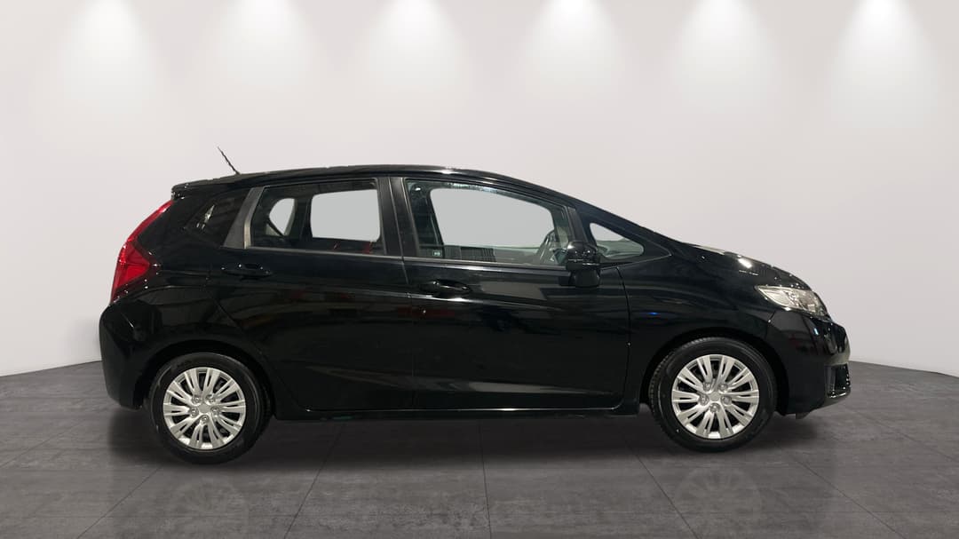 2016 Honda Jazz Vti, Manual, 30132 km, Right Side View