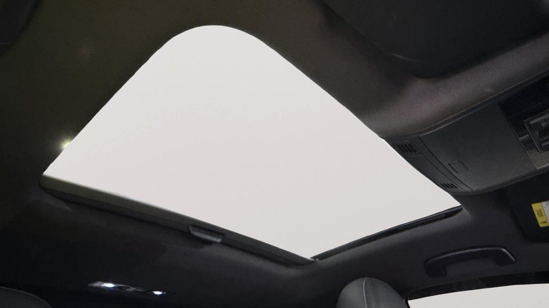 2020 Volkswagen Golf R Final Edition, Automatic, 45290 km, Interior Sunroof/Moonroof