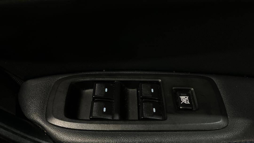 2022 Ford Everest Sport (4WD), Automatic, 60915 km, Drivers Side Door Panel Controls