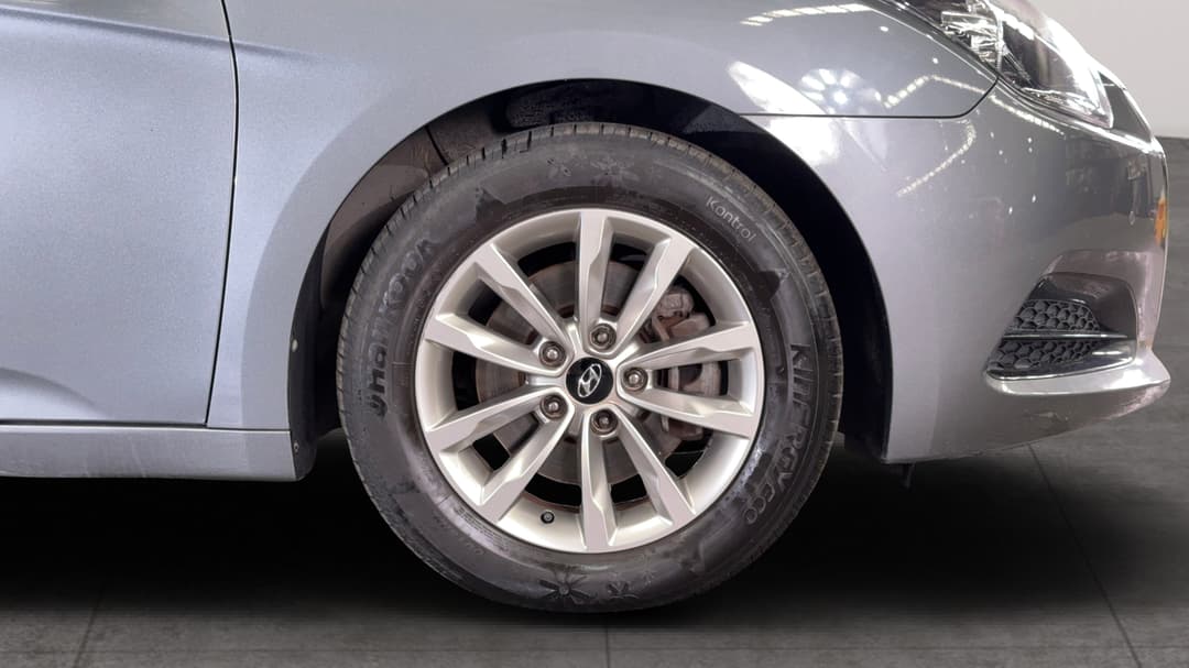 Right Front Wheel