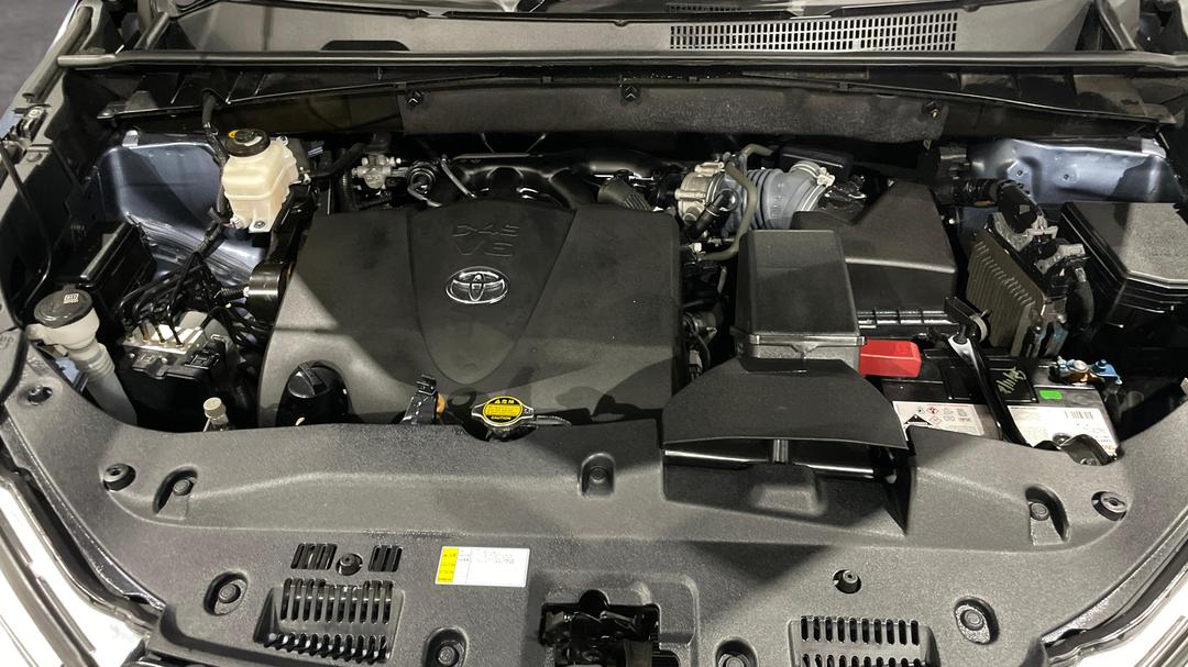 2019 Toyota Kluger Gx (4x2), Automatic, 70321 km, Open Bonnet (Engine)