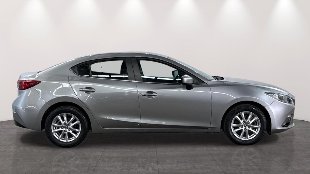 2016 Mazda 3 Maxx, Automatic, 135190 km, Right Side View