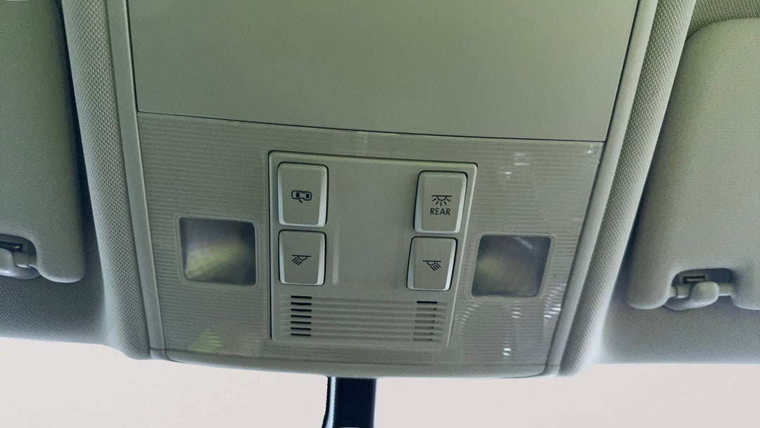 2017 Volkswagen Golf 110 Tsi Trendline, Automatic, 67351 km, On-Roof Controls/Sunglass holder