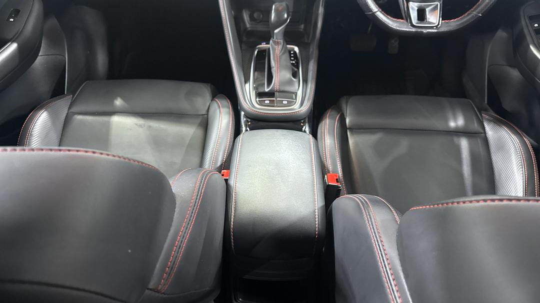 2022 MG Zst Excite, Automatic, 61574 km, Center Console