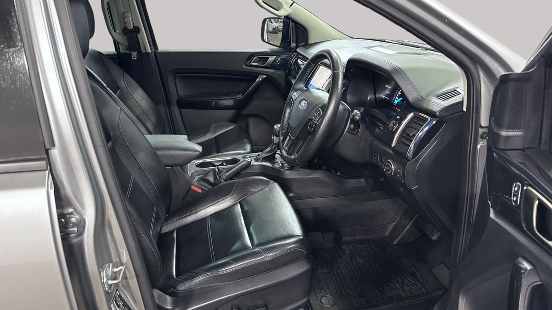 2021 Ford Everest Sport (4WD), Automatic, 81753 km, Right Side Front Door Cabin View