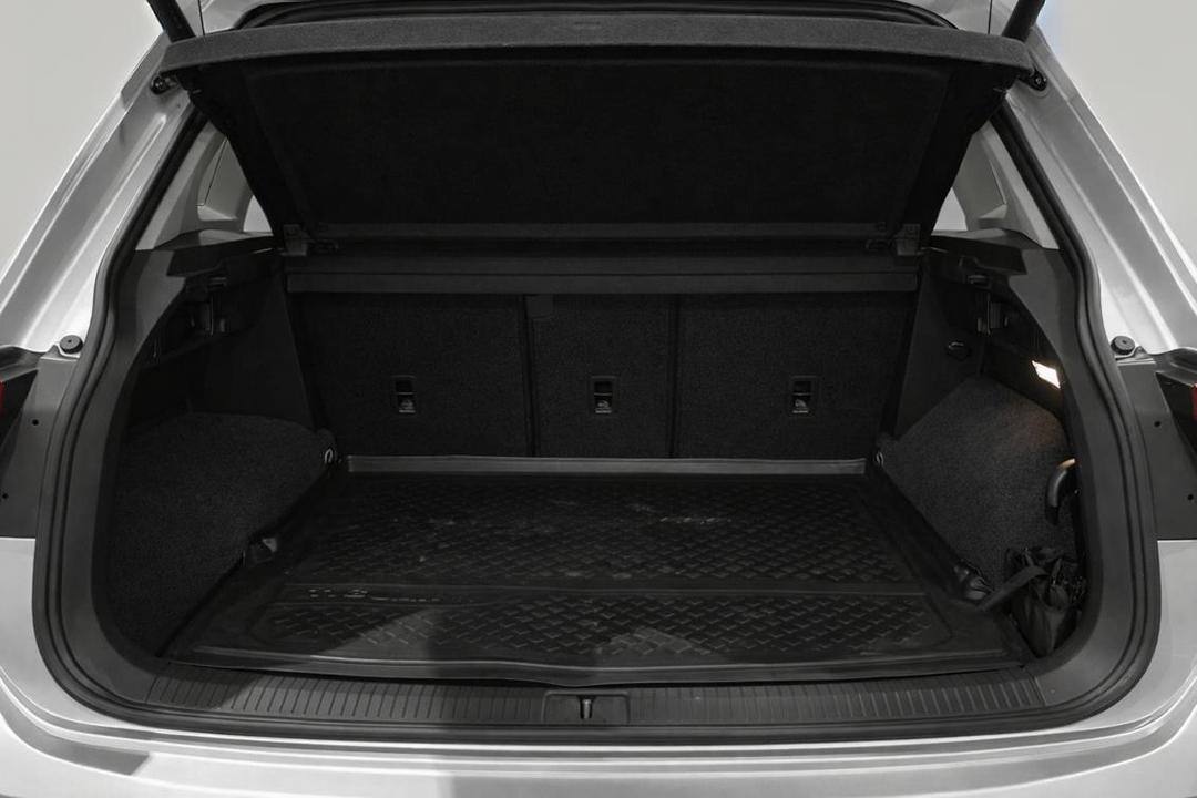 2021 Volkswagen Tiguan 110tsi Life, Automatic, 107906 km, Boot Inside View