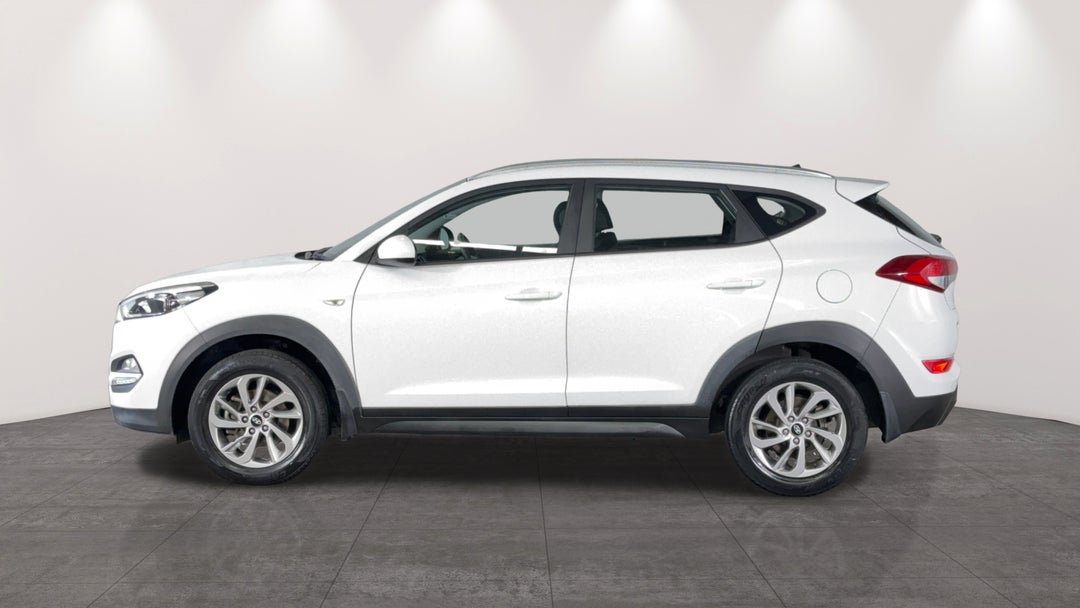 2016 Hyundai Tucson Active (fwd), Automatic, 130154 km, Left Side View