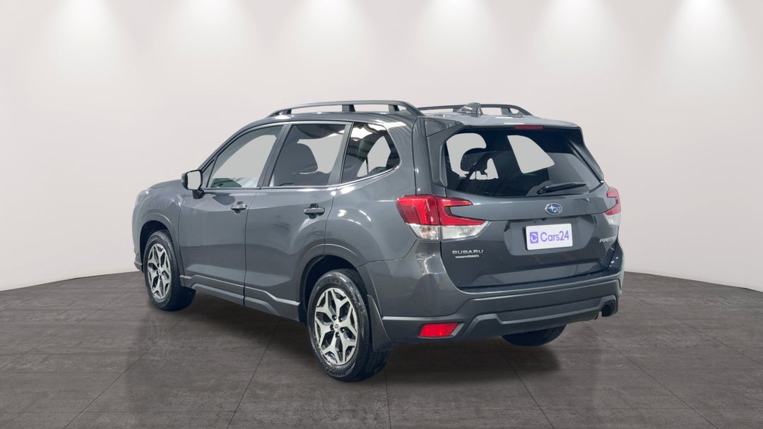 Left Back Diagonal (45- Degree) View