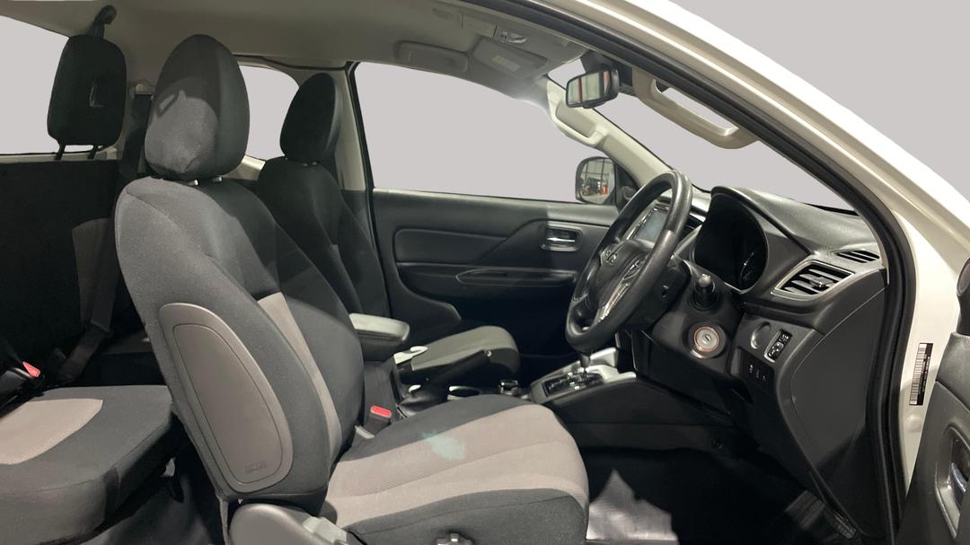 2021 Mitsubishi Triton Glx+ (4x4), Automatic, 65481 km, Right Side Front Door Cabin View