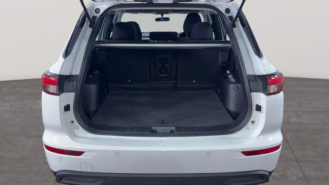 2024 Mitsubishi Outlander Es 5 Seat (2wd), Automatic, 55336 km, Boot Inside View