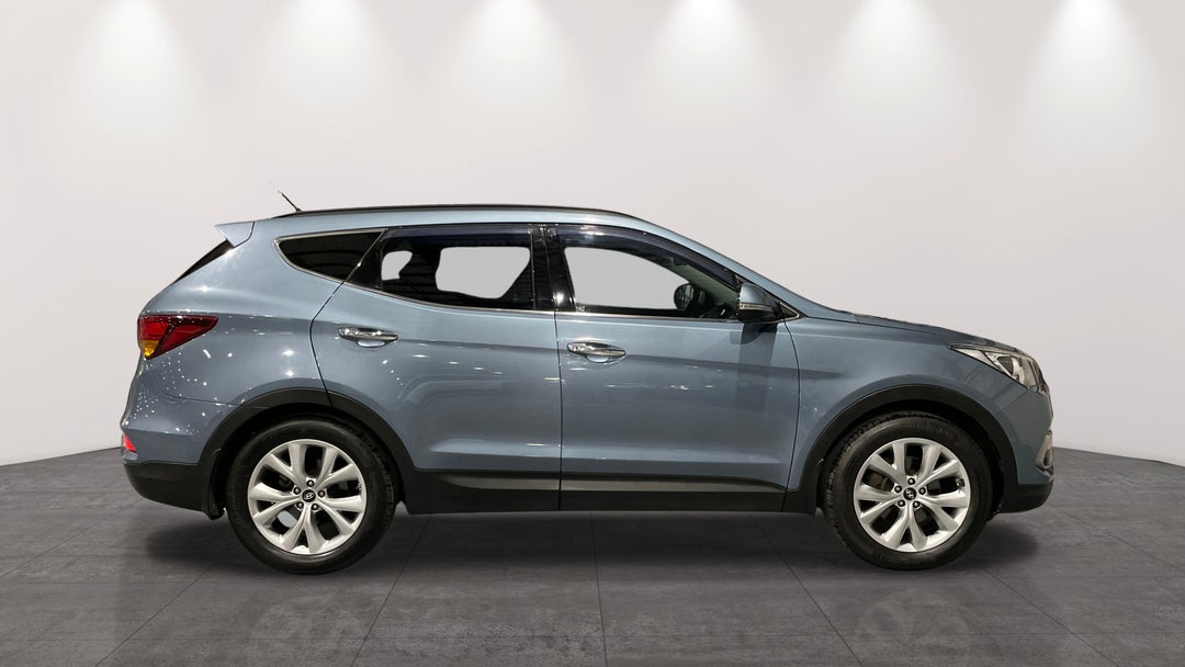 2016 Hyundai Santa Fe 30 Special Edition, Automatic, 139492 km, Right Side View