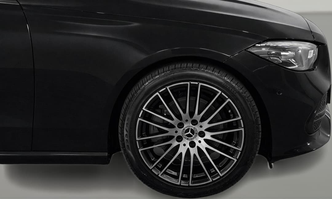 2022 Mercedes-benz C200 Mhev, Automatic, 52968 km, Right Front Wheel
